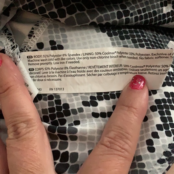 Bally Total Fitness Workout Crop Pants - Picture 5 of 6